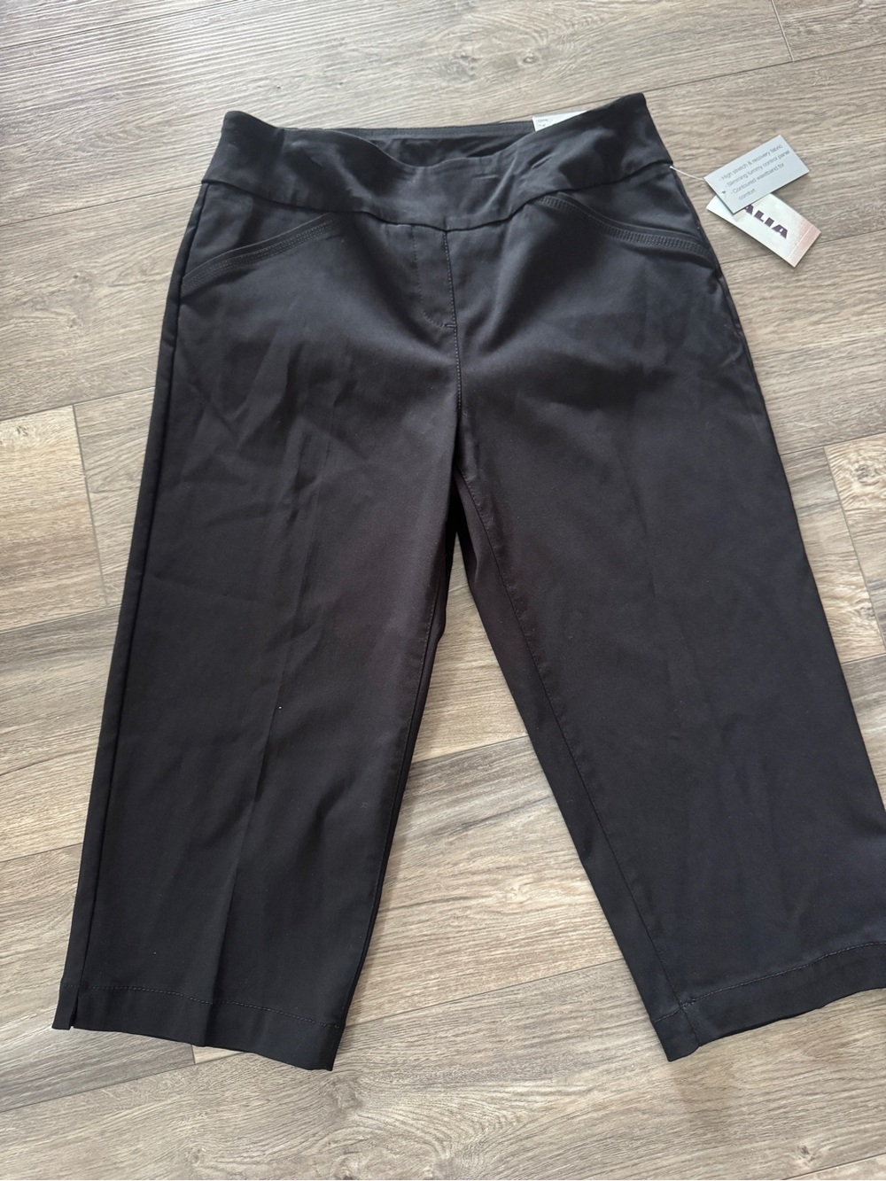 NWT Black Slimming Tummy Control Capri Pants Size 12 - Picture 2 of 11